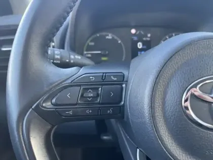 Photo 14 Toyota Yaris Hybride 116h Dynamic