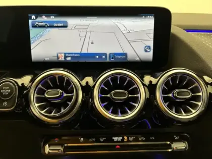 Photo 19 Mercedes GLA 200 d Progressive Line