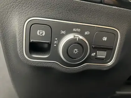 Photo 16 Mercedes GLA 200 d Progressive Line