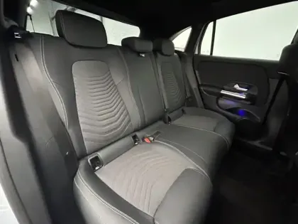 Photo 26 Mercedes GLA 200 d Progressive Line