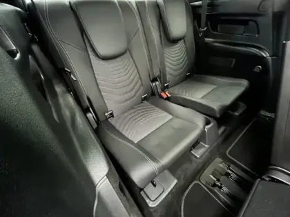 Photo 12 Mercedes GLB 200 d Progressive Line