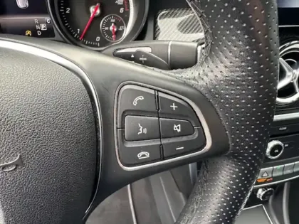 Photo 9 Mercedes GLA 200 d Starlight Edition