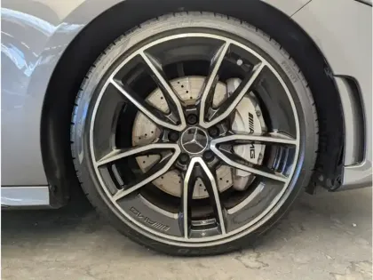 Photo 24 Mercedes Classe A AMG 35 4MATIC Berline