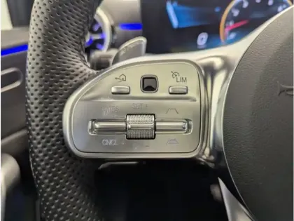 Photo 14 Mercedes Classe A AMG 35 4MATIC Berline