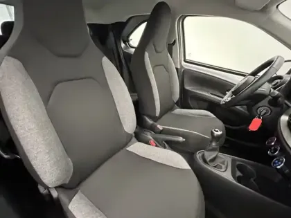 Photo 20 Toyota Aygo 1.0 VVT-i 72 Dynamic