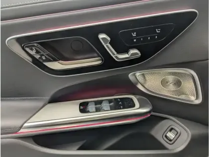 Photo 12 Mercedes CLE Cabriolet 220 d AMG Line