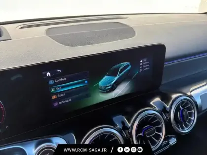 Photo 15 Mercedes GLB 200 d AMG Line