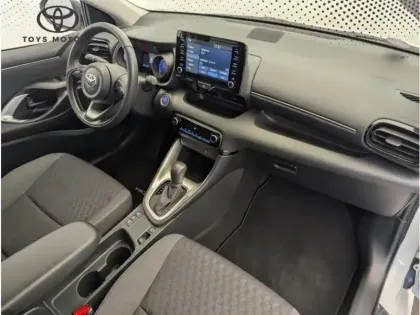 Photo 10 Toyota Yaris Hybride 116h Design