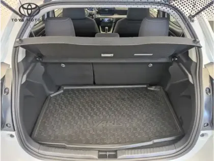 Photo 9 Toyota Yaris Hybride 116h Design