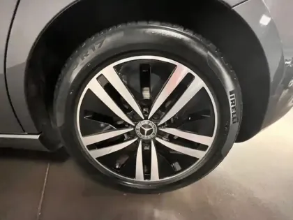 Photo 8 Mercedes Classe A 180 d Progressive Line