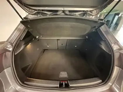 Photo 15 Mercedes Classe A 180 d Progressive Line