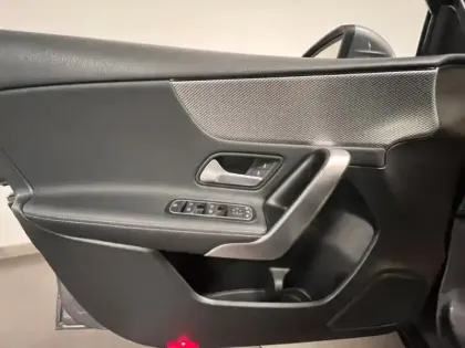 Photo 16 Mercedes Classe A 180 d Progressive Line