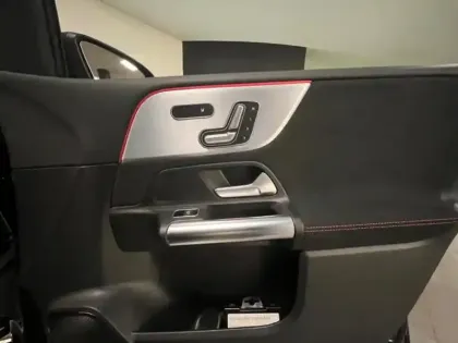 Photo 23 Mercedes Classe B 250 e AMG Line