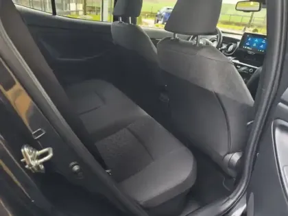 Photo 9 Toyota Yaris Hybride 1.5 HYBRID 116H DESIGN AWD AUTO