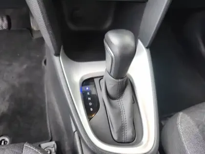 Photo 14 Toyota Yaris Hybride 1.5 HYBRID 116H DESIGN AWD AUTO