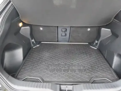 Photo 7 Toyota Yaris Hybride 1.5 HYBRID 116H DESIGN AWD AUTO