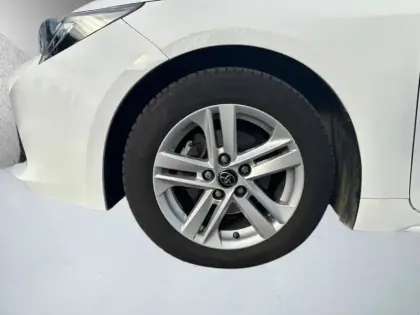 Photo 8 Toyota Corolla Hybride 122h Dynamic