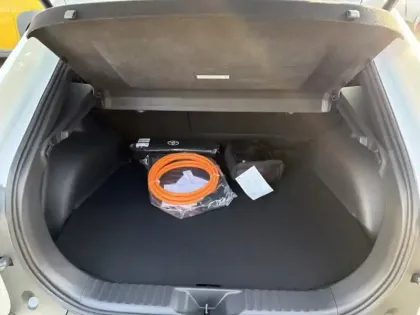 Photo 9 Toyota C-HR Design Grande Autonomie 77 kWh 224ch +