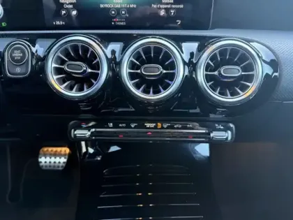 Photo 13 Mercedes Classe A Gén. IV (W177) Ph1 AMG Line 5