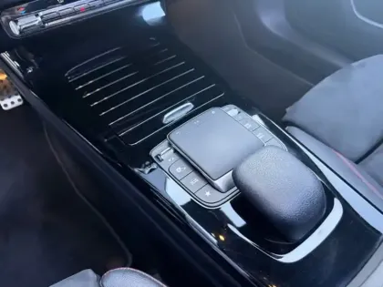 Photo 25 Mercedes Classe A Gén. IV (W177) Ph1 AMG Line 5