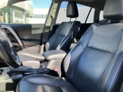 Photo 12 Toyota Rav4 Hybride 2WD Lounge