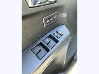 Photo 16 Toyota Rav4 Hybride 2WD Lounge