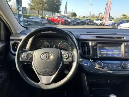 Photo 13 Toyota Rav4 Hybride 2WD Lounge