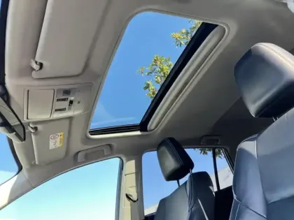 Photo 23 Toyota Rav4 Hybride 2WD Lounge