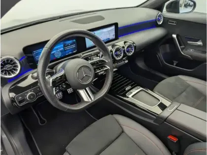 Photo 16 Mercedes Classe A 250 e Hybrid EQ AMG Line