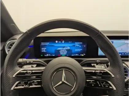 Photo 24 Mercedes Classe A 250 e Hybrid EQ AMG Line
