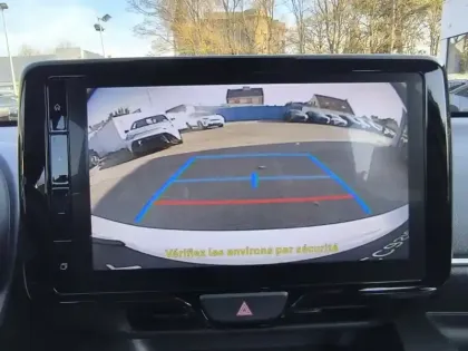 Photo 13 Toyota Yaris Hybride 116h Dynamic 1.5 116 ch