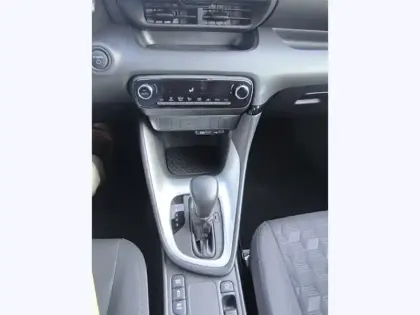 Photo 12 Toyota Yaris Hybride 116h Dynamic 1.5 116 ch