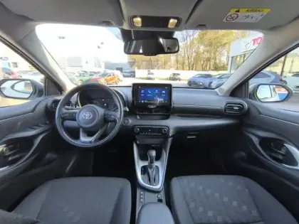 Photo 10 Toyota Yaris Hybride 116h Dynamic 1.5 116 ch