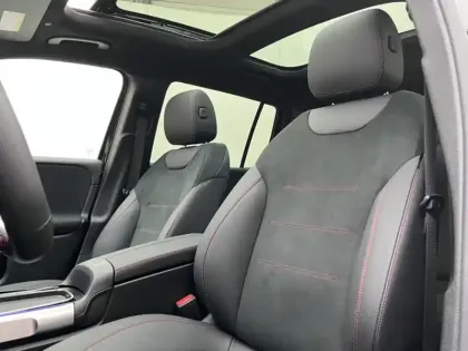 Photo 11 Mercedes GLB 200 d AMG Line