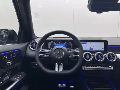 Photo 19 Mercedes GLB 200 d AMG Line