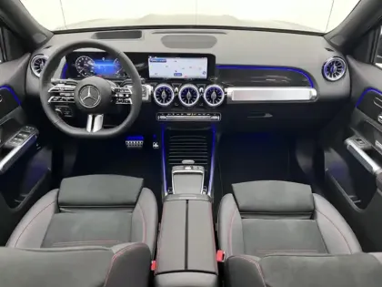 Photo 18 Mercedes GLB 200 d AMG Line