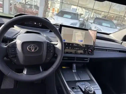 Photo 13 Toyota C-HR Design Grande Autonomie 77 kWh 224ch +