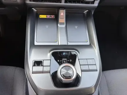 Photo 15 Toyota C-HR Design Grande Autonomie 77 kWh 224ch +