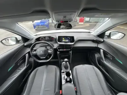 Photo 10 Peugeot 2008 Gén. II Ph1 NG Allure 5