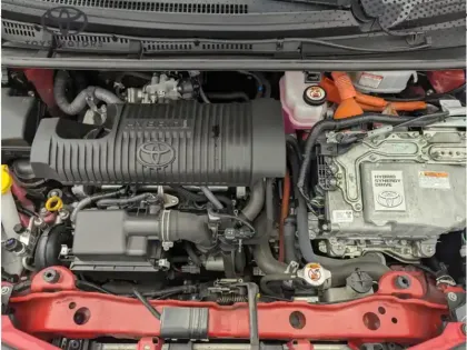 Photo 6 Toyota Yaris Hybride 1.5 100h Dynamic