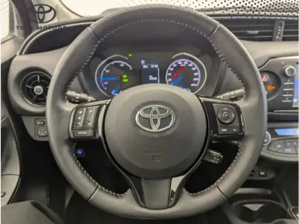 Photo 22 Toyota Yaris Hybride 1.5 100h Dynamic