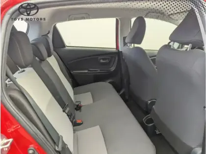 Photo 10 Toyota Yaris Hybride 1.5 100h Dynamic