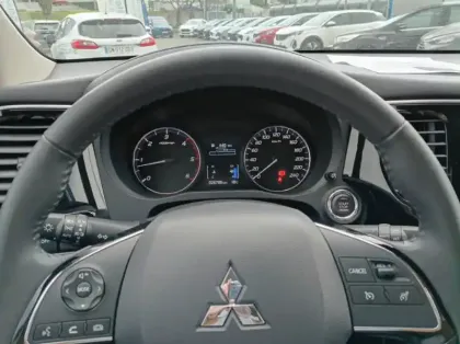 Photo 6 Mitsubishi Outlander 2.2 DI-D 150ch Intense Navi 2WD 5 places