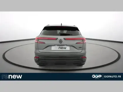 Photo 8 Renault Austral E-Tech hybrid 200 Iconic esprit Alpine