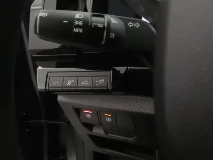 Photo 26 Renault Austral E-Tech hybrid 200 Iconic esprit Alpine