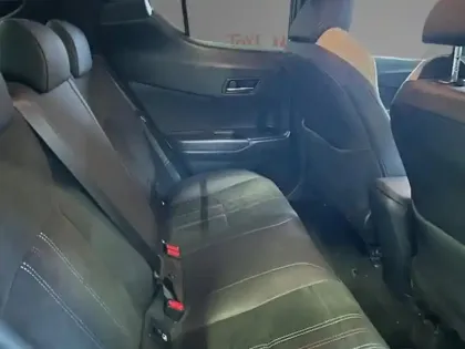 Photo 12 Toyota C-HR 2.0 Hybride 184 GR Sport