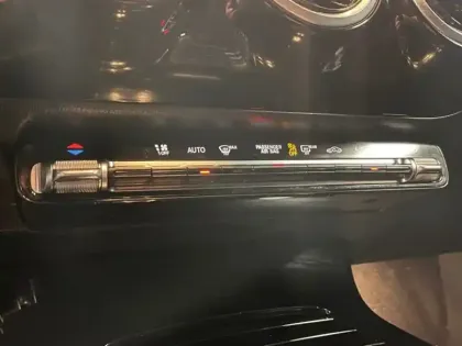 Photo 15 Mercedes Classe A 180 d Progressive Line