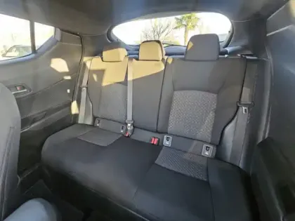 Photo 15 Toyota C-HR 2.0 Hybride 184 Design Ultimate