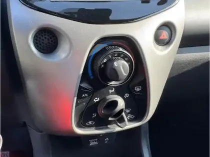 Photo 14 Toyota Aygo 1.0 VVT-i x-play