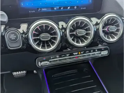 Photo 20 Mercedes GLA 250 e AMG Line